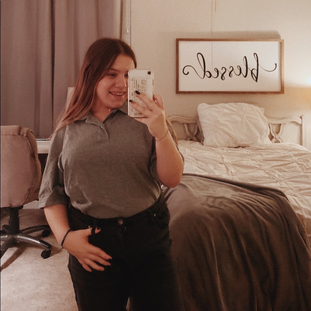 oversized gray polo ✨